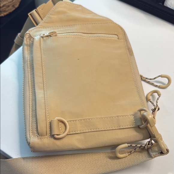 BEIS Tan Crossbody Bag - Picture 6 of 13